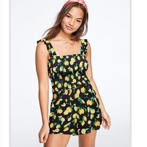 Vs Pink lemon bottom only